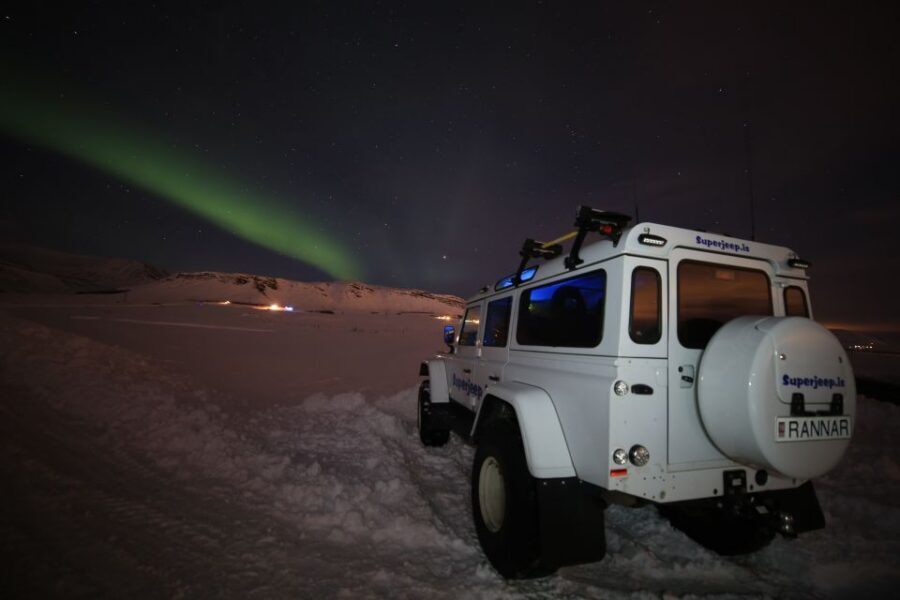 Reykjavik: Northern Lights Experience by Superjeep - When the aurora hunt starts: season, skies, and odds you should expect