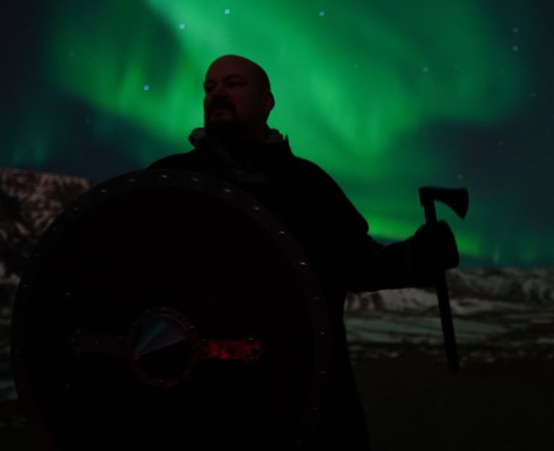Reykjavik: Northern Lights Tour w/Pro Photos - Small Group - Key things to know before you go
