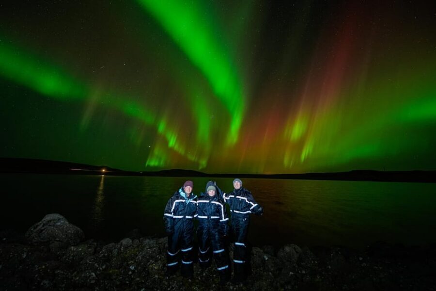 Reykjavik: Northern Lights Tour with Private Photographer - Private photographer, 93% sightings, and why the timing matters