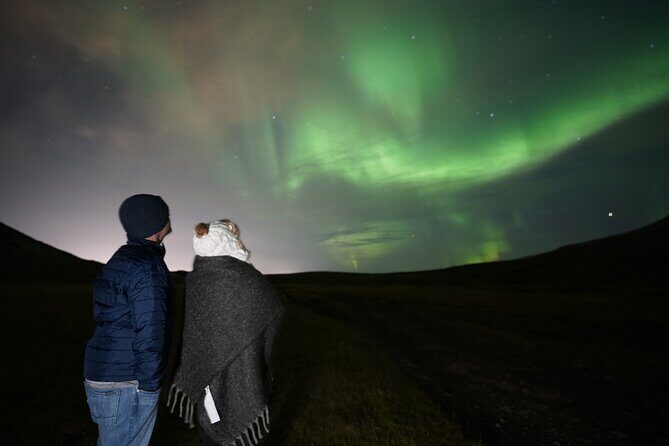 Reykjavik Northern Lights Tour with Pro Aurora Photos Small Group - First Stops and the Waiting Game: What a “Hunt” Looks Like