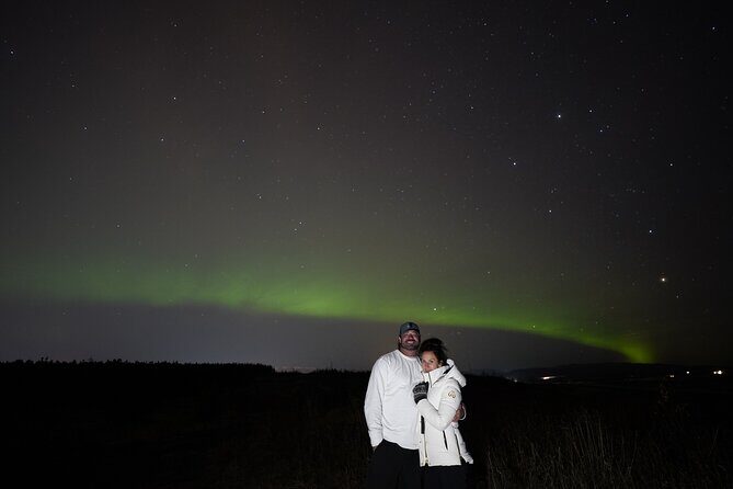 Reykjavik Northern Lights Tour with Pro Aurora Photos Small Group - The Group Size Advantage: Up to 18 Isn’t Small for Nothing
