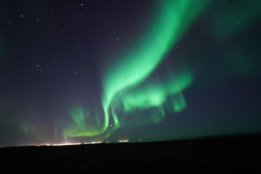 Reykjavik: Premium Northern Lights Tour with Free Photos - What your guide actually does besides drive