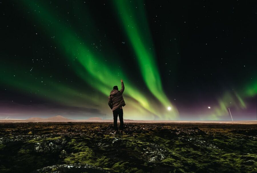 Reykjavik: Premium Northern Lights Tour with Free Photos - When the aurora doesn’t cooperate: your backup plan