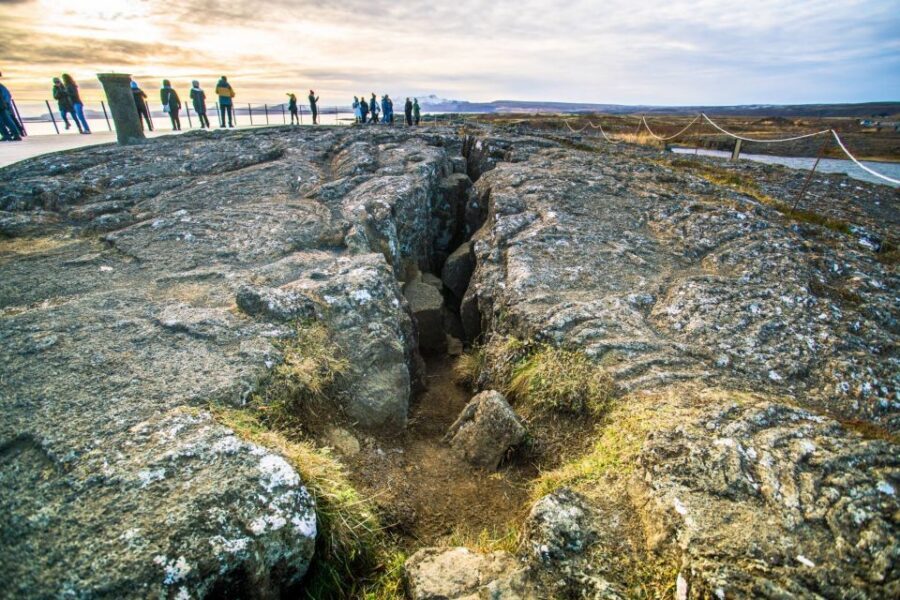 Reykjavik: Private Golden Circle and South Coast Tour - Nesjavallaleid Scenic Route and Thingvellir’s Parliament Ground