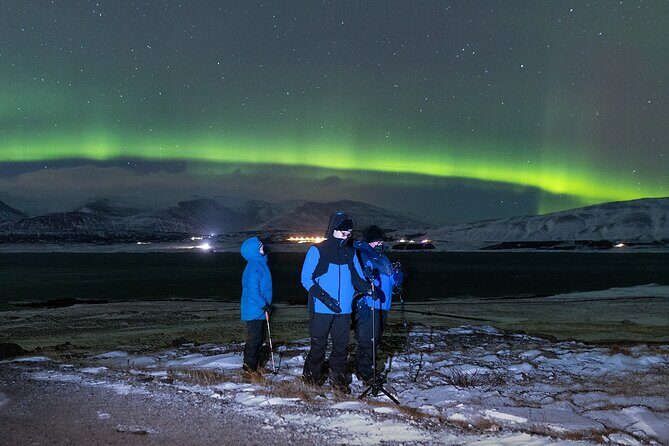 Reykjavik Private Northern Lights Tour with Pro Photographer - Pro photographer + camera help: what you actually get in the end