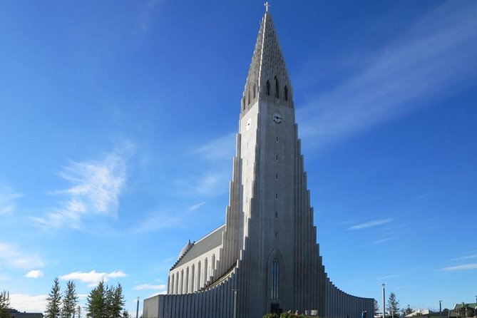 Reykjavik Sightseeing Tour - Höfði House: the Cold War handshake you can still see