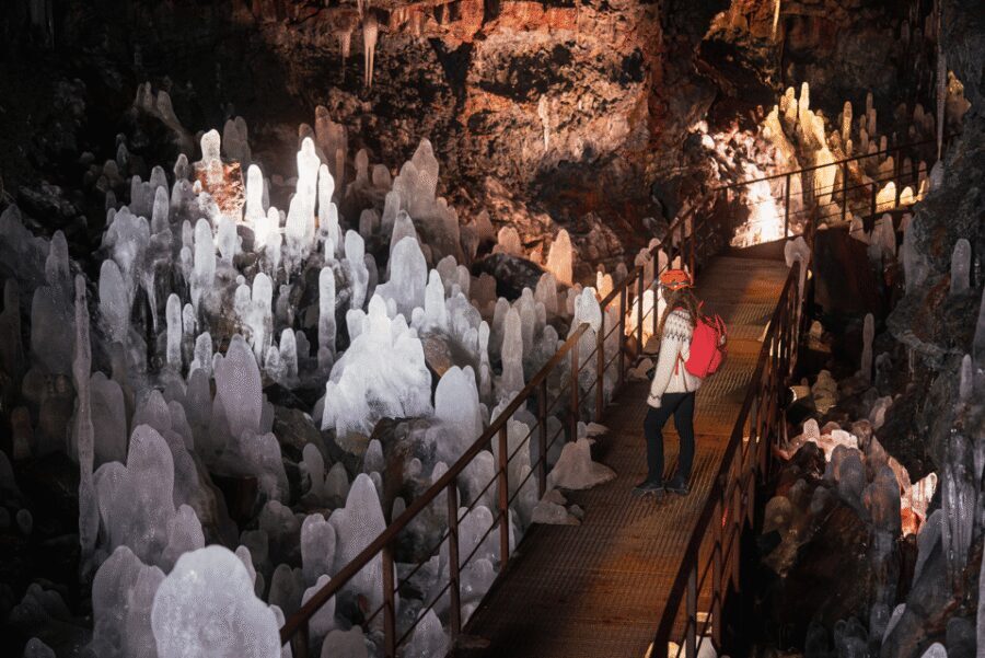Reykjavík: Silfra Fissure Snorkeling and Lava Caving Tour - Quick hits