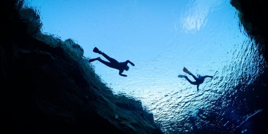 Reykjavík: Silfra Fissure Snorkeling and Lava Caving Tour - Raufarholshellir Lava Tunnel: the day’s first underground wow