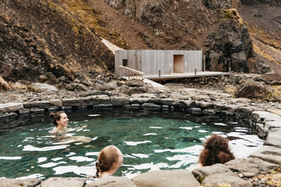 Reykjavik: Silver Circle Tour, Canyon Ride, & Thermal Baths - Deildartunguhver Hot Spring: Europe’s Most Powerful Spring in Action