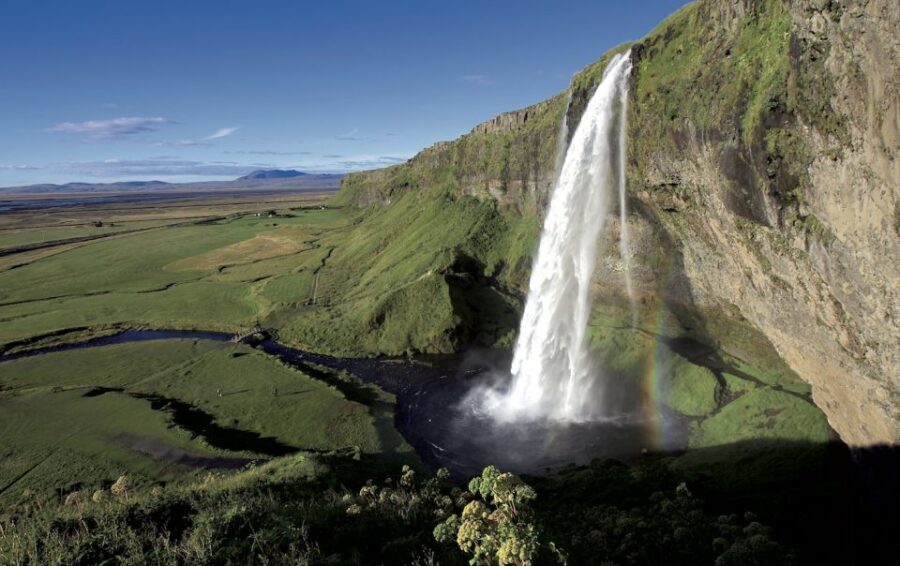 Reykjavik: South Coast Adventure Tour - Vík Lunch and the Southern Village Feel