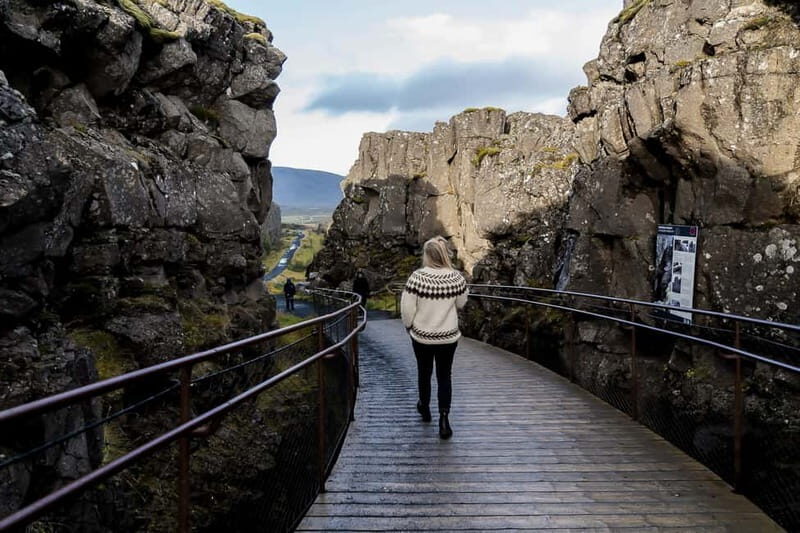 Reykjavik: The Golden Circle Day Tour - Gullfoss: standing close to the waterfall’s full force