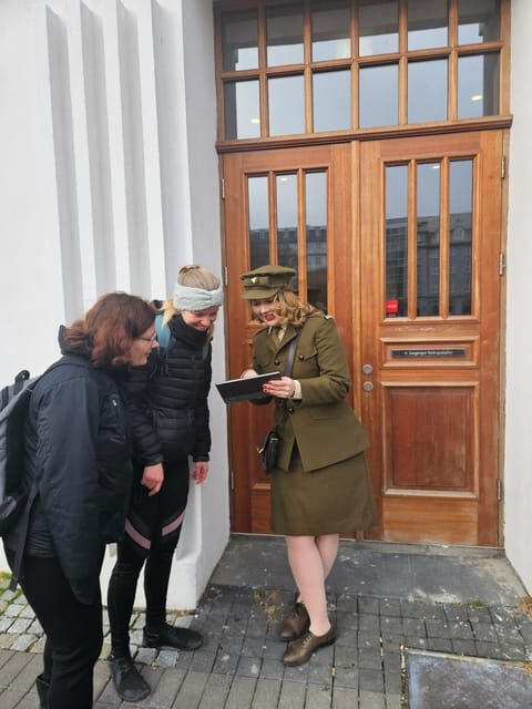 Reykjavik: World War II Walking tour around the city centre - Starting at Austurvollur and getting your bearings fast