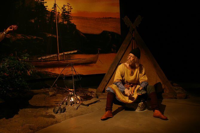Saga Museum - Entrance ticket - Dress like a Viking and try armour: the fun part that sells the theme