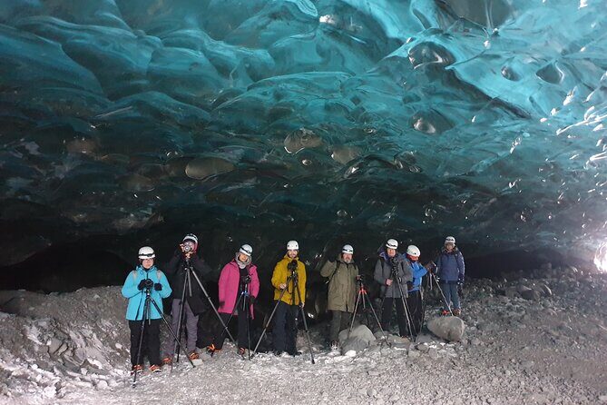 Sapphire Ice Cave Tour from Jökulsárlón - Extra Small Group - What to wear and bring: the essentials the tour won’t provide