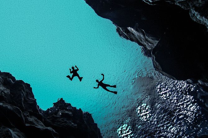 Silfra Drysuit Snorkeling with Free Photos - Meet on Location - Who Should Book This, and Who Should Think Twice