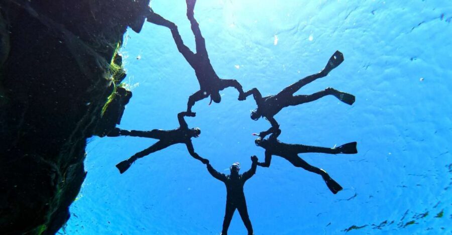 Silfra: Half-Day Snorkeling Day Trip with Underwater Photos - Drysuit vs wetsuit: how to stay comfortable and not lose focus