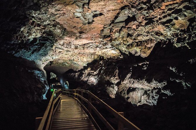 Silver Circle: Lava Cave, Waterfalls & Iceland Horses-Small Group - Stop 2: Deildartunguhver Thermal Spring and Geothermal Power