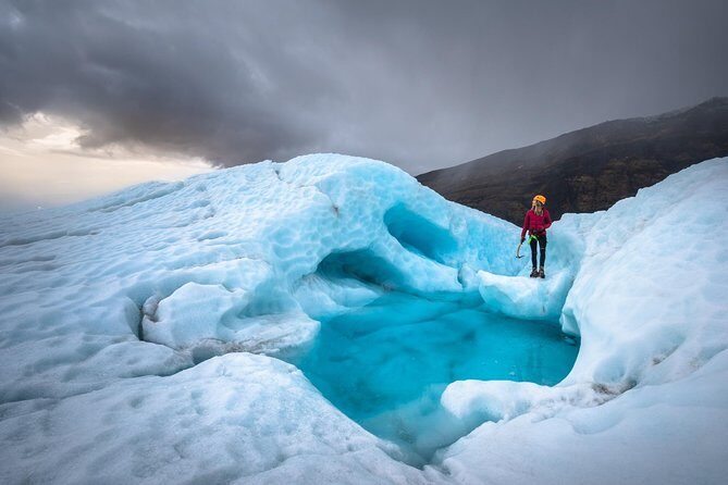 Skaftafell: 4h Small Group Glacier Hike with Guide and Transfer - Why the guide quality is the whole deal (and how small groups help)