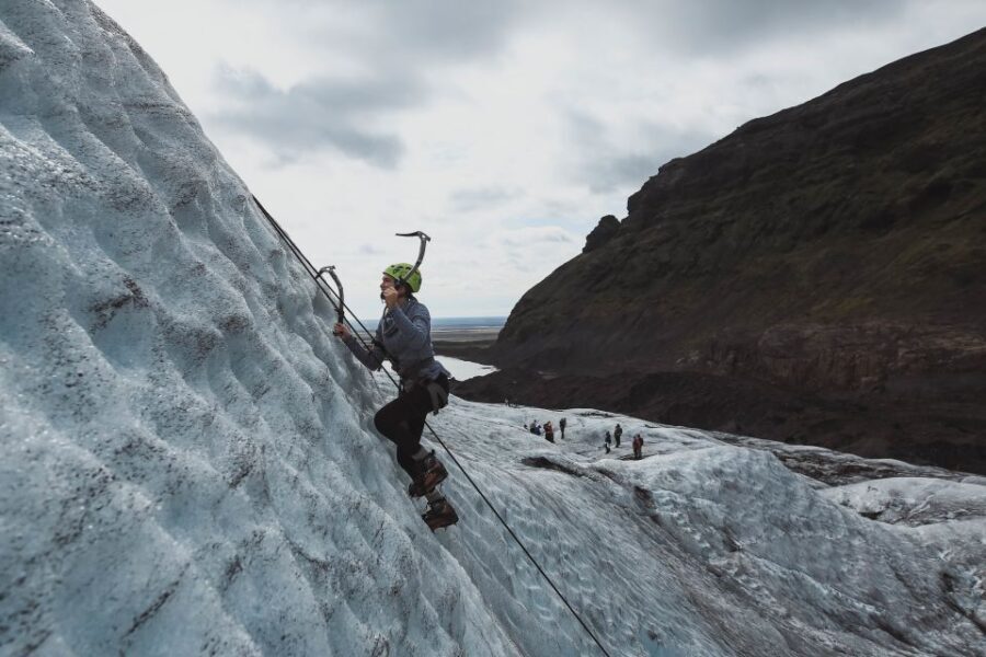 Skaftafell National Park: Falljokull Ice Climb and Hike - The full flow of the 4 hours: from meeting point to glacier time