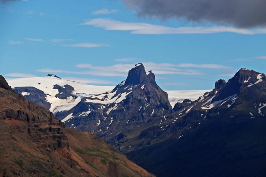 Skaftafell Nature Reserve: Highlights Scenic Airplane Tour - Catching Iceland’s highest point: Hvannadalshnjúkur from the air
