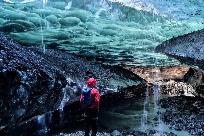 Small-Group Ice Cave Tour from Jökulsárlón - Entering the Ice Cave: Blue Ice, Low Ceilings, and Photo Tips