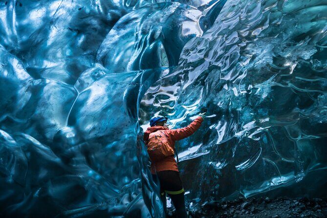 Small-Group Ice Cave Tour from Jökulsárlón - The Course Changes: Route and Cave Variation (Yes, It’s Part of the Deal)