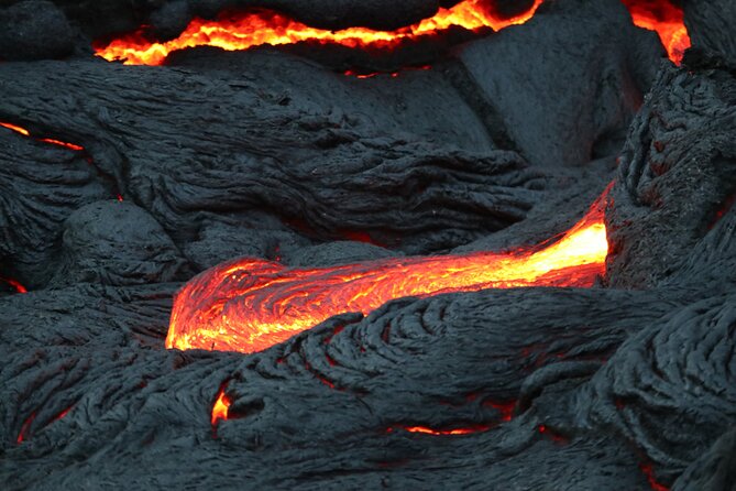 Small Group Volcano Hike with a Professional Geologist - Can you see lava glow? The answer is: plan for more than visuals