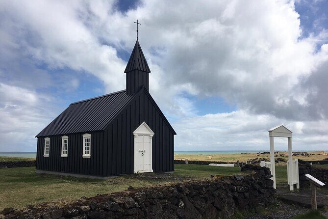 Snaefellsnes Small Group Tour with Homemade Meal from Reykjavik - How to dress for an 11-hour weather roller coaster