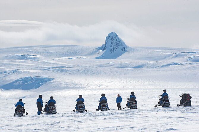 Snowmobile tour on Vatnajökull - The Super-Jeep Climb Toward Skalafellsjökull
