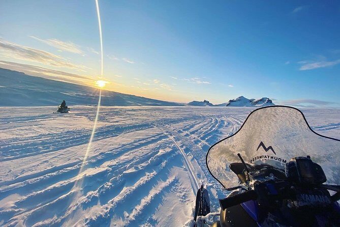 Snowmobiling Adventure on Langjokull Glacier from Gullfoss - The Photo Stop Moment: How You Get Views Without Losing the Tour