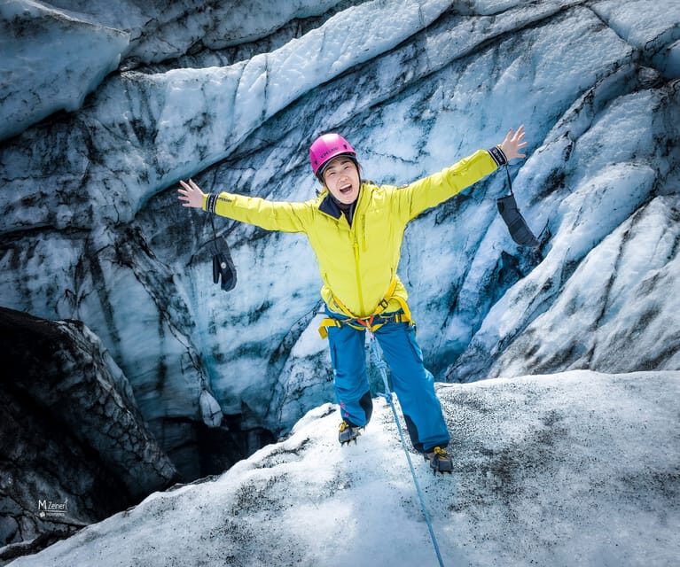 Sólheimajökull Glacier: Guided Hike with Equipment - The safety briefing: the part you shouldn’t rush