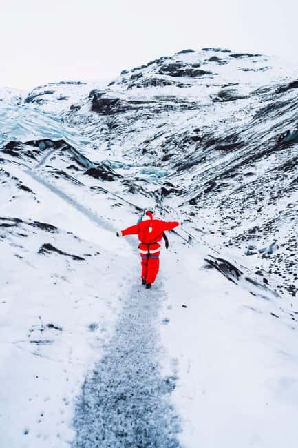 Sólheimajökull: Guided Glacier Hike - Ice cave tunnels and the glacier lagoon: the stops that make the day