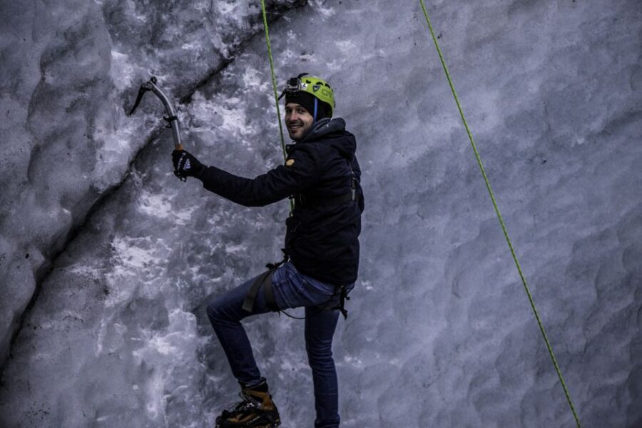 Sólheimajökull Ice Climb and Glacier Hike - Weather, cold, and safety reality check