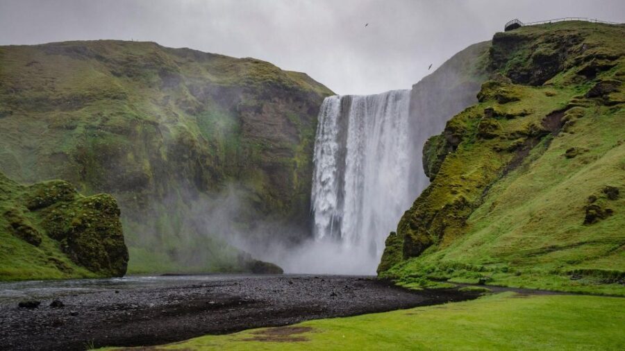 South Coast of Iceland. Black beach, glaсier, waterfalls... - The “one-day circuit” logic: why this South Coast route works