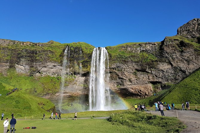South Coast Private Day Tour - up to 9 passengers - Private tour advantages: why up to 9 passengers matters
