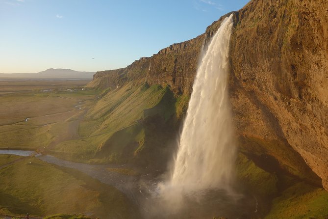 South Coast Private Day Tour - up to 9 passengers - Price and value: what $2,000 per group really means