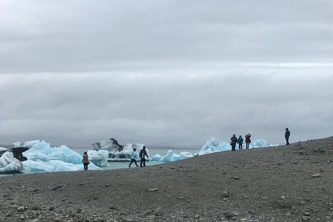 South Iceland and Glacier Lagoon: Jökulsárlón with Boat Tour - Seljalandsfoss Finale: The Walk-Behind Waterfall (When Conditions Allow)