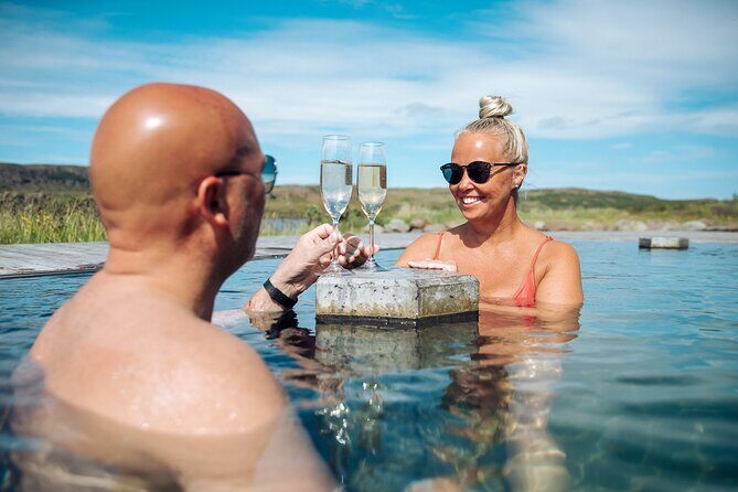 Stuðlagil Canyon and Vök Baths Day Tour - Why Stuðlagil Canyon and Vök Baths work as a 7-hour pairing