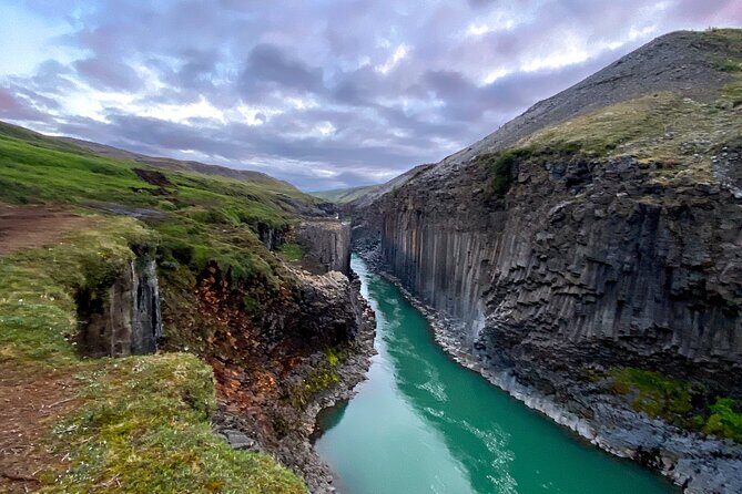 Stuðlagil Canyon and Vök Baths Day Tour - Rjúkandi Waterfall: a simple warm-up stop in Jökuldalur Valley