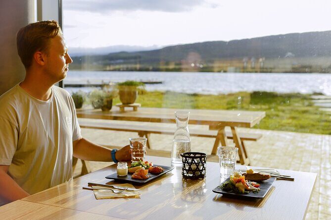 Stuðlagil Canyon and Vök Baths Day Tour - What to pack for gravel paths and a lake-soak day