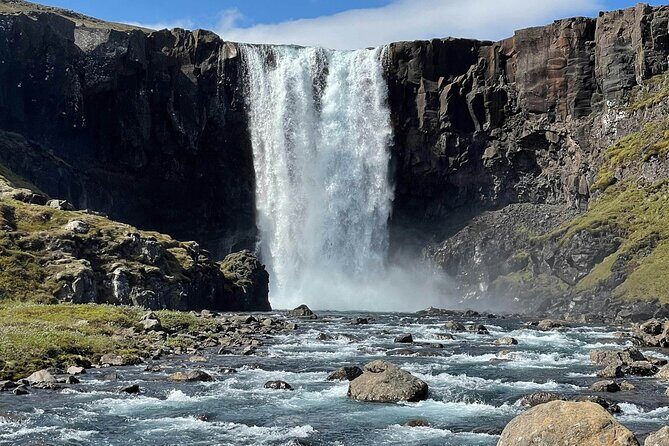 Studlagil Canyon and Waterfall Tour from Seydisfjordur - Guides and the drive: what makes the day feel smooth