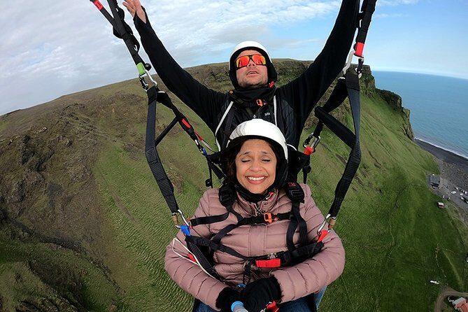 Tandem Paragliding Flights from Vik - Morning vs afternoon: how to choose your time