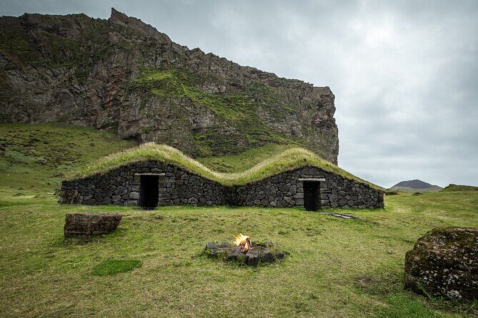 The Best of Vestmannaeyjar with Ebbi - Elephant rock and Storhofdi’s European-level wind