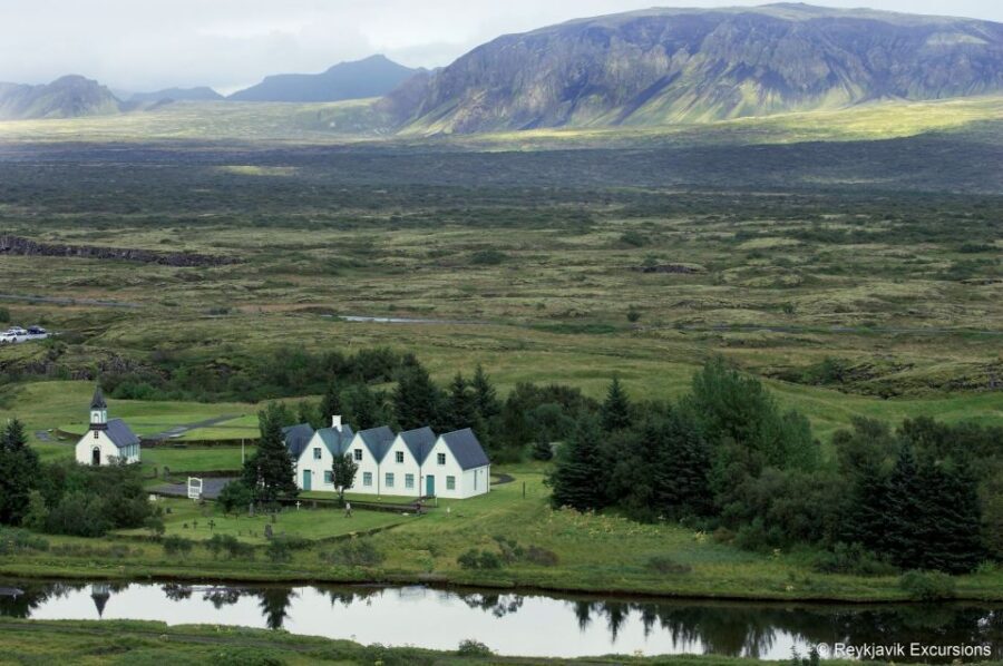 The Golden Circle & Hop On - Hop Off Combo Deal - Where the Golden Circle Really Hits: Geysir, Gullfoss, and Þingvellir
