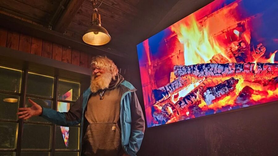 The Icelandic Storyteller - How Iceland’s Setting Shapes the Stories You Hear