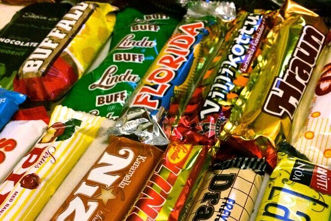 The Icelandic Sweet Tooth Tour - Meet at Ingólfstorg and learn what those pillars mean