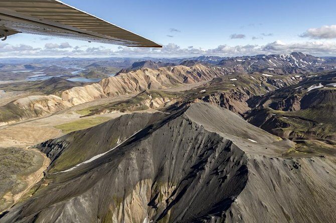 Ultimate Airplane Sightseeing Flight from Skaftafell - The aerial “greatest hits” route: glaciers, Skaftafell National Park, and the ice world
