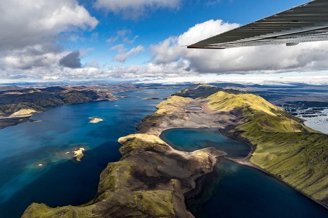 Ultimate Airplane Sightseeing Flight from Skaftafell - Highlands colors, a long lake at 670 m, and riverbeds for shutter-happy people