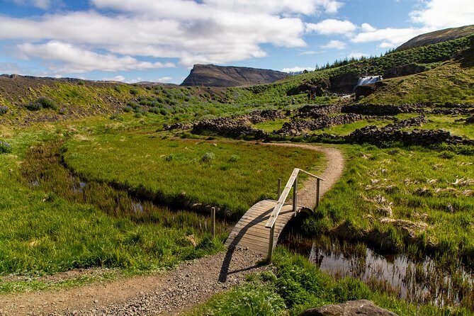 Unique West Iceland and Krauma SPA tour by minibus - Hverinn Restaurant & Bar: lunch on your terms