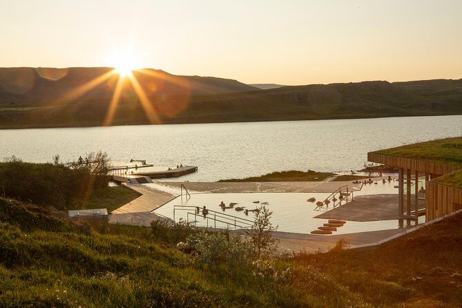 Vök Baths Admission Ticket - Food, drinks, and the cafe-restaurant you’ll actually use